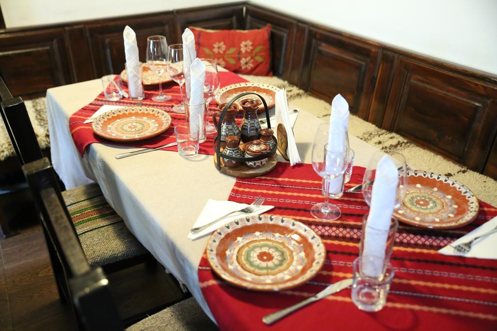 Oazis Family Hotel Lovetch Extérieur photo