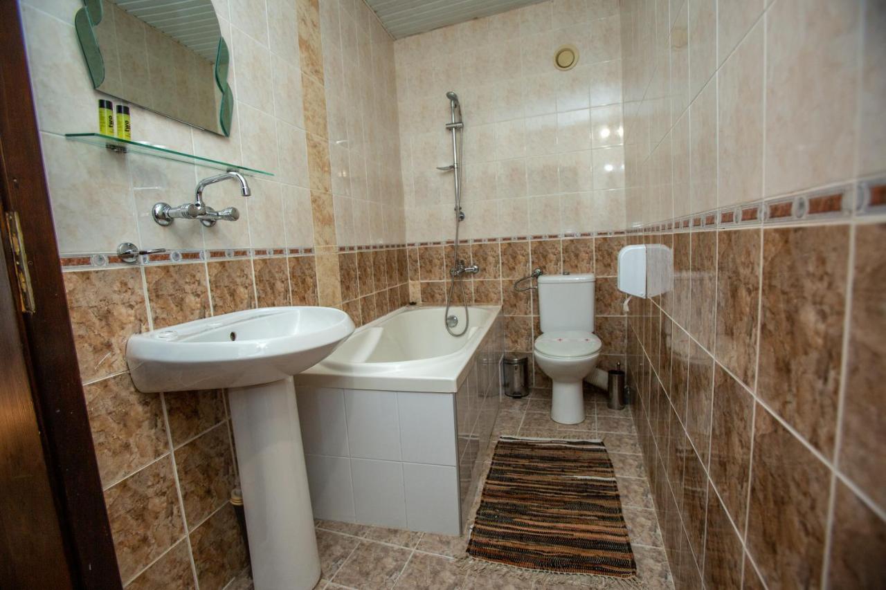 Oazis Family Hotel Lovetch Extérieur photo